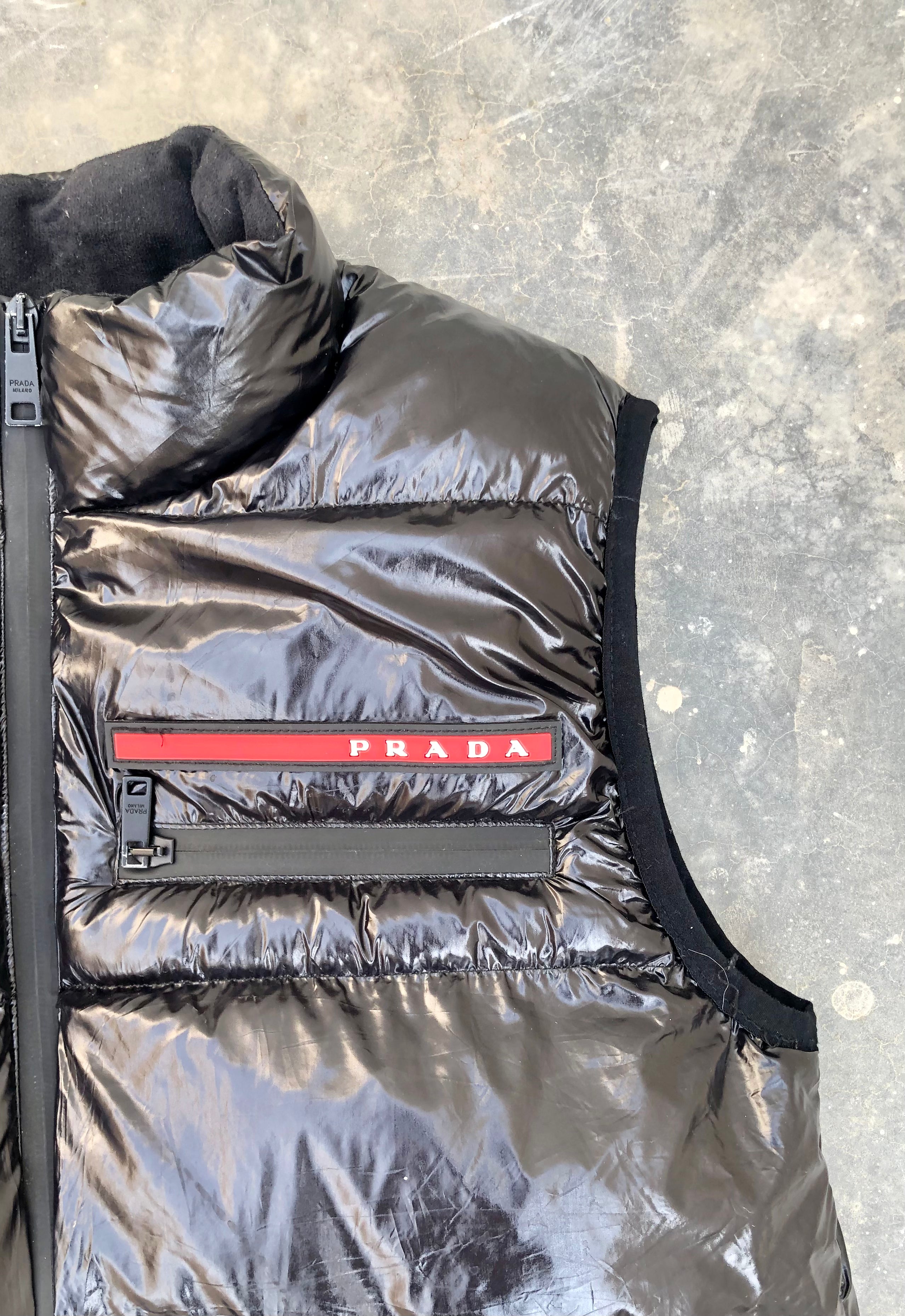 Prada Light Re-Nylon Down Vest – Black (AAA Replica) – Men’s Medium – Premium Condition