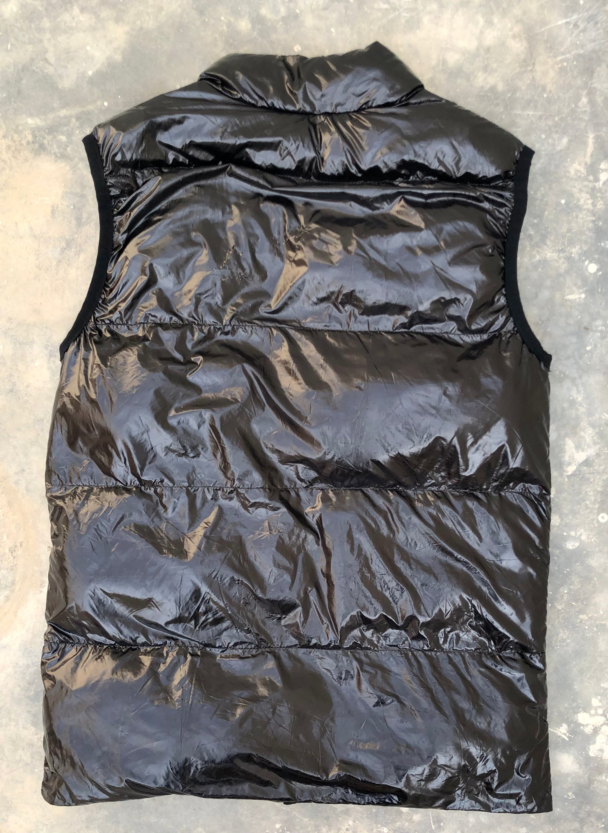 Prada Light Re-Nylon Down Vest – Black (AAA Replica) – Men’s Medium – Premium Condition