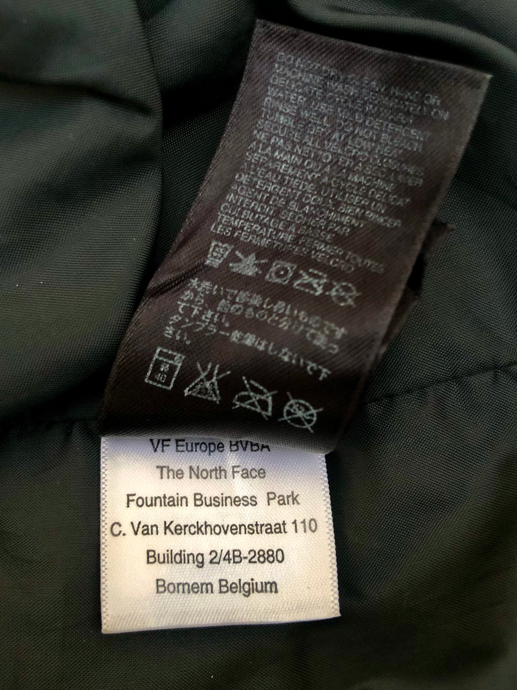 The North Face Hooded 90s Navy Blue Windbreaker