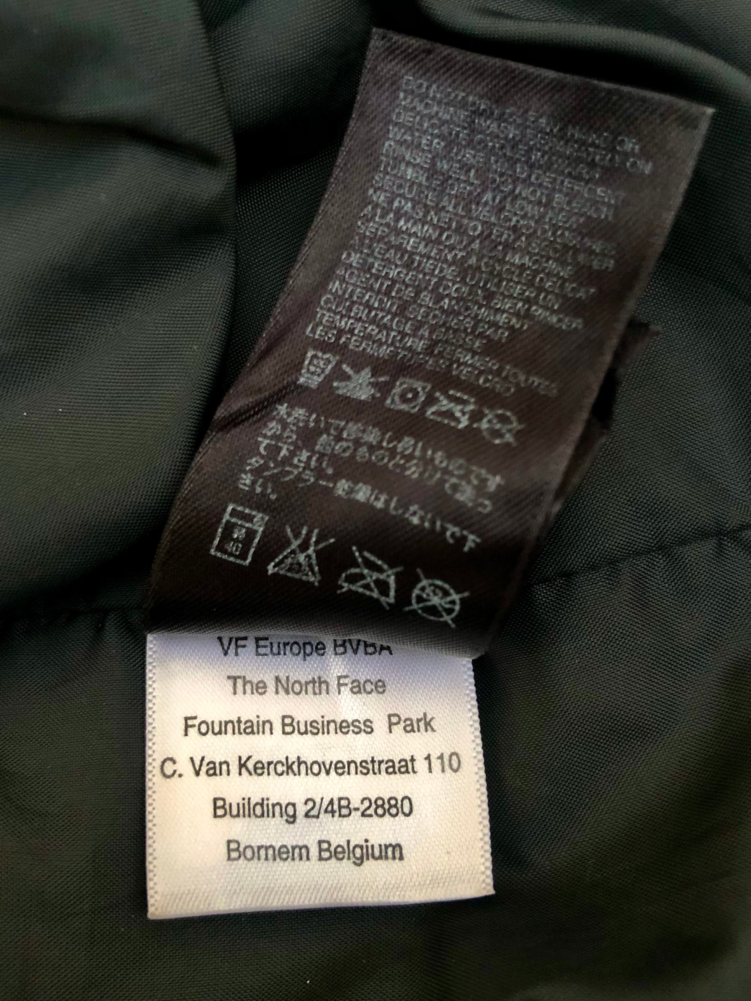 The North Face Hooded 90s Navy Blue Windbreaker