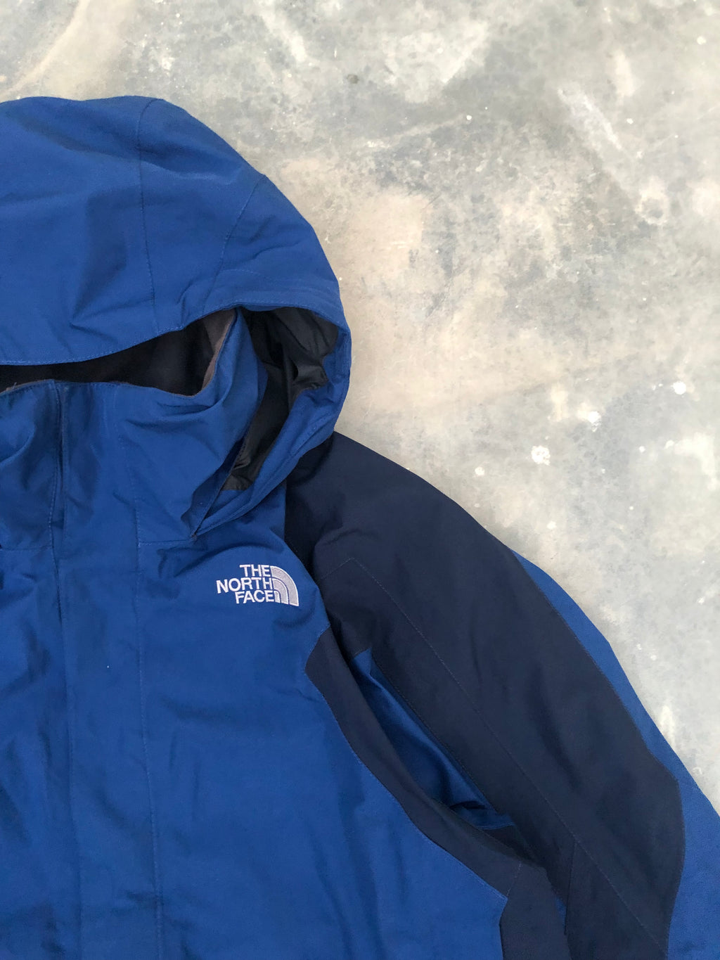 The North Face Hooded 90s Navy Blue Windbreaker