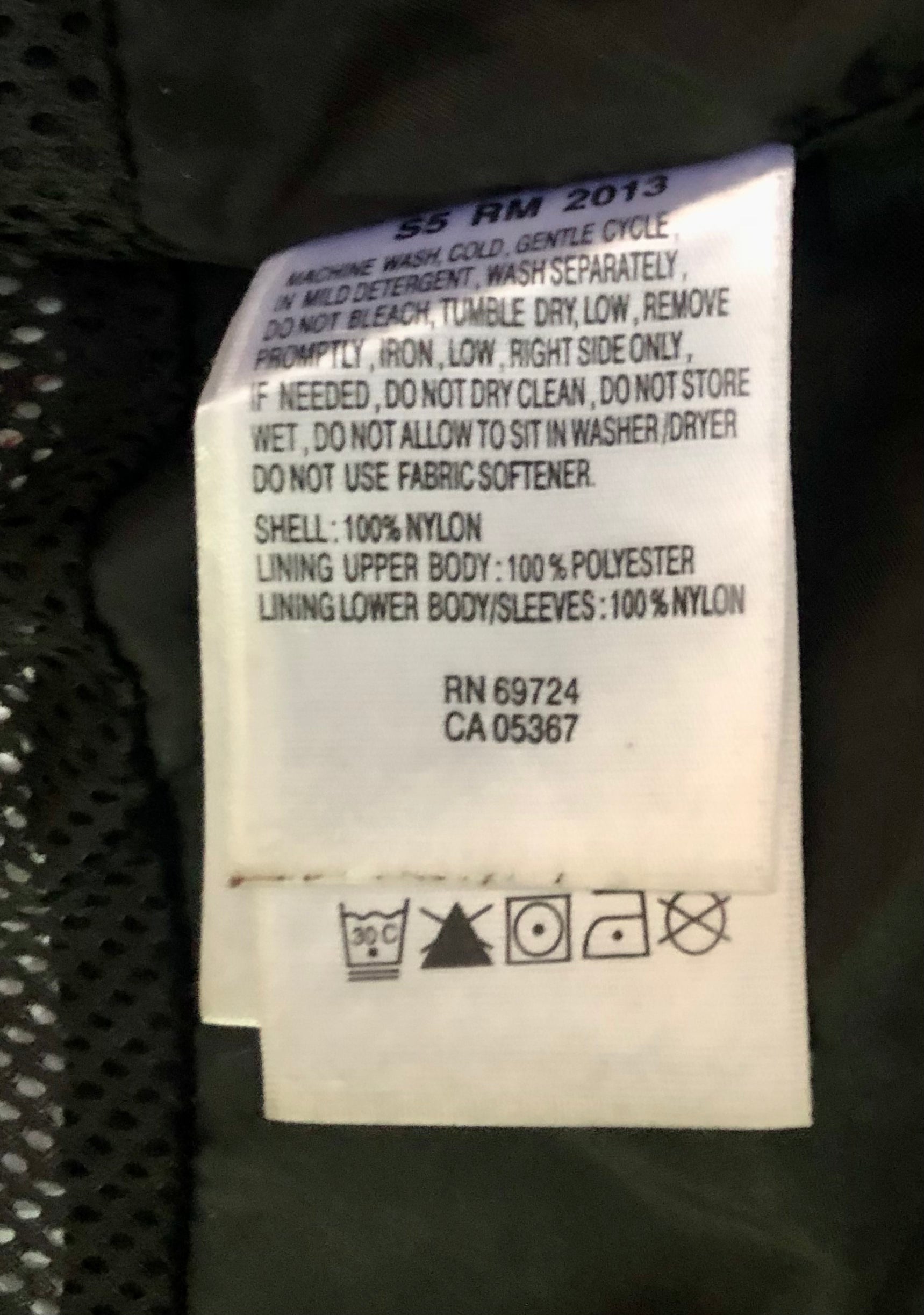 Columbia Packable Waterproof Vented Windbreaker – Red (Men's Large)