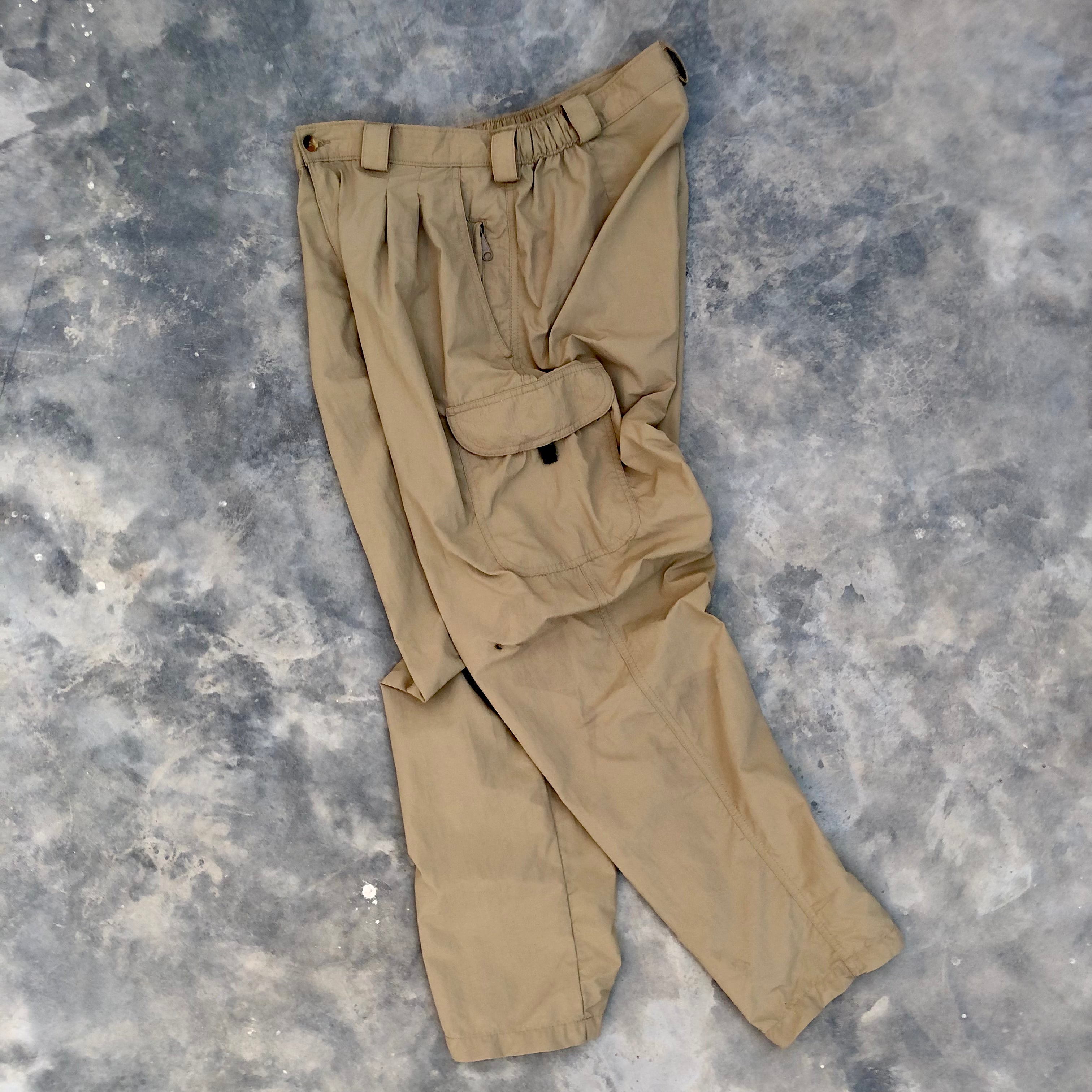 TravelSmith Khaki Cargo Hiking Pants – Men’s Medium | Premium Condition