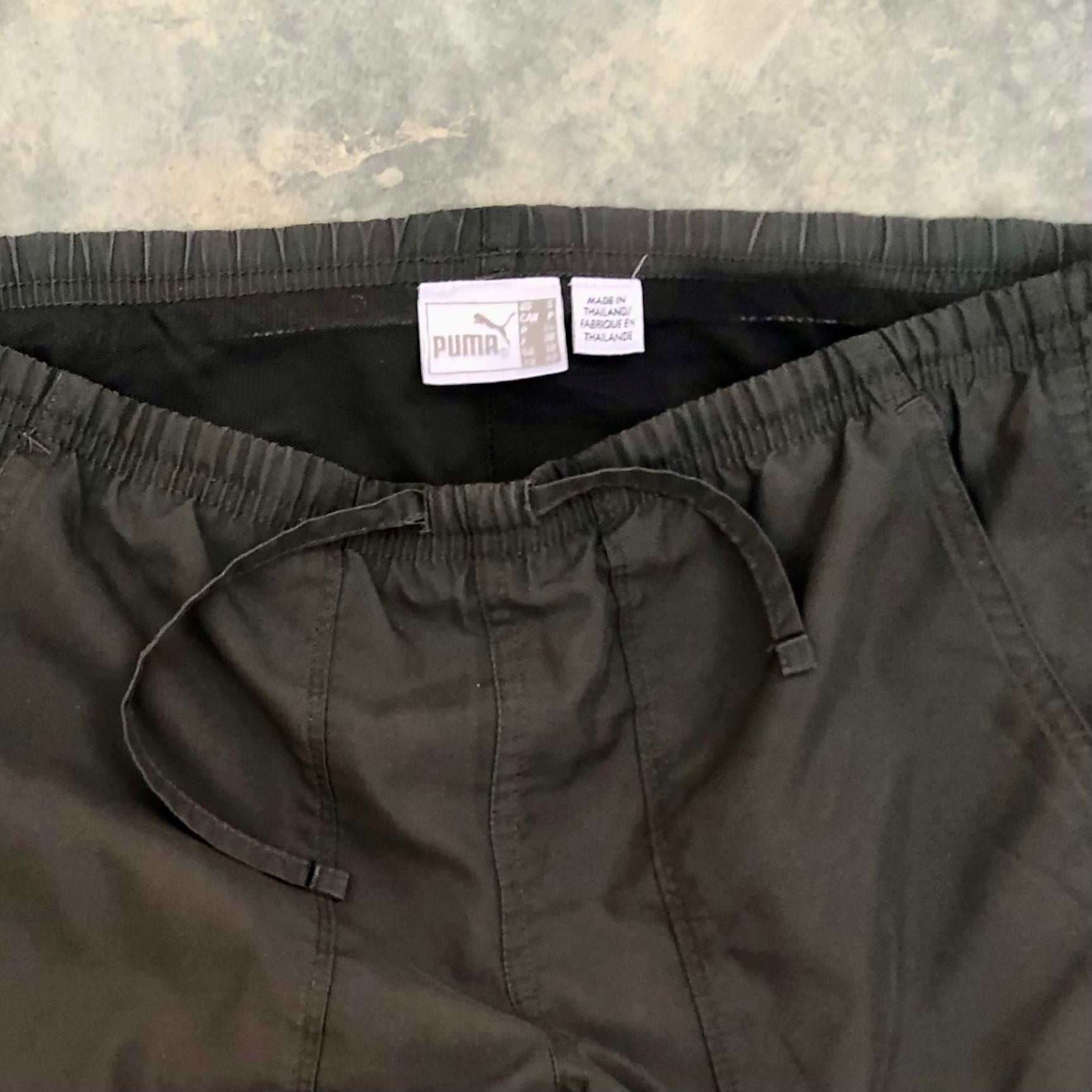 Puma Women’s Grey Shell Bottoms with Lightning – Vintage Y2K | Excellent Condition