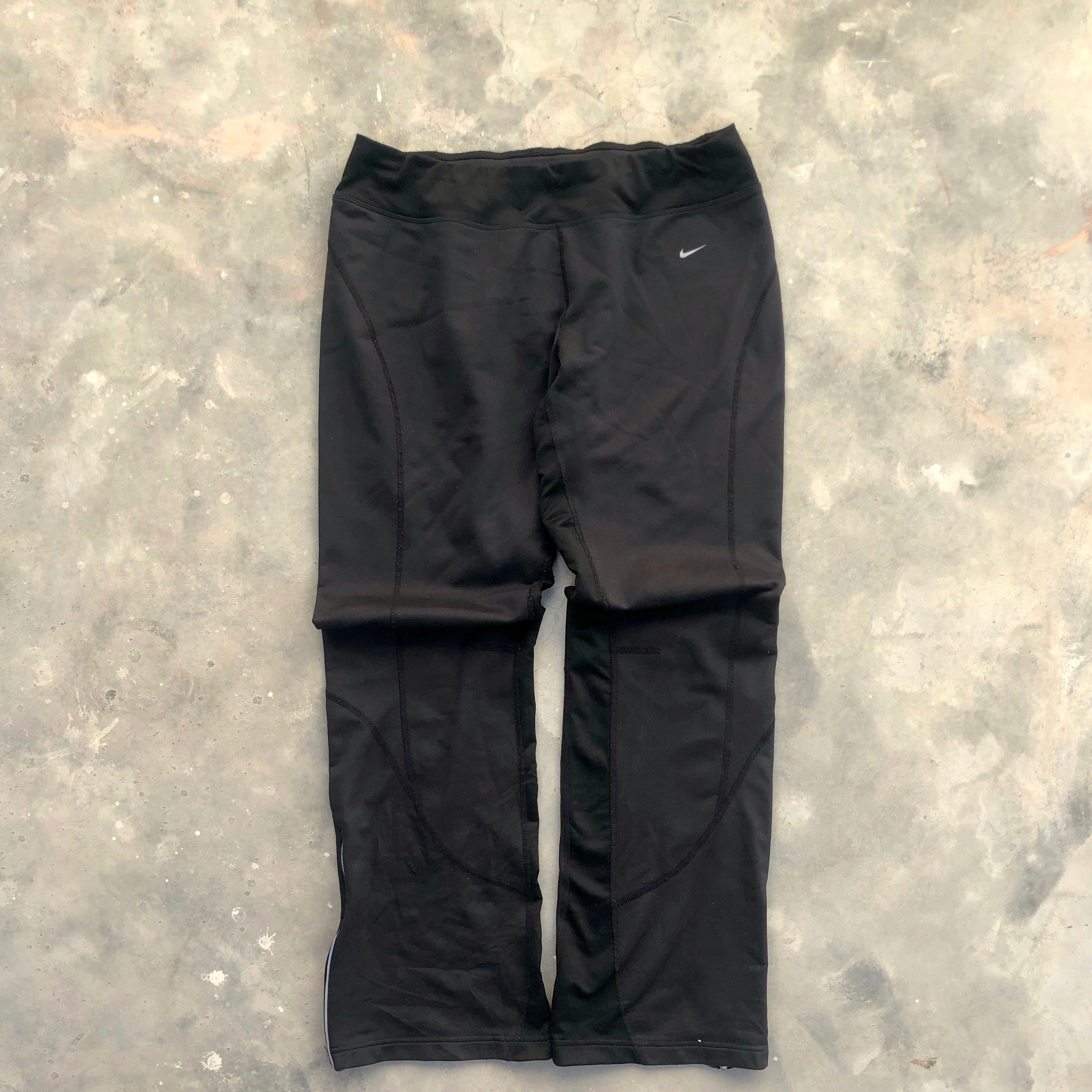 Nike Dri-FIT Mid Rise Capri Leggings – Women’s Large | Premium