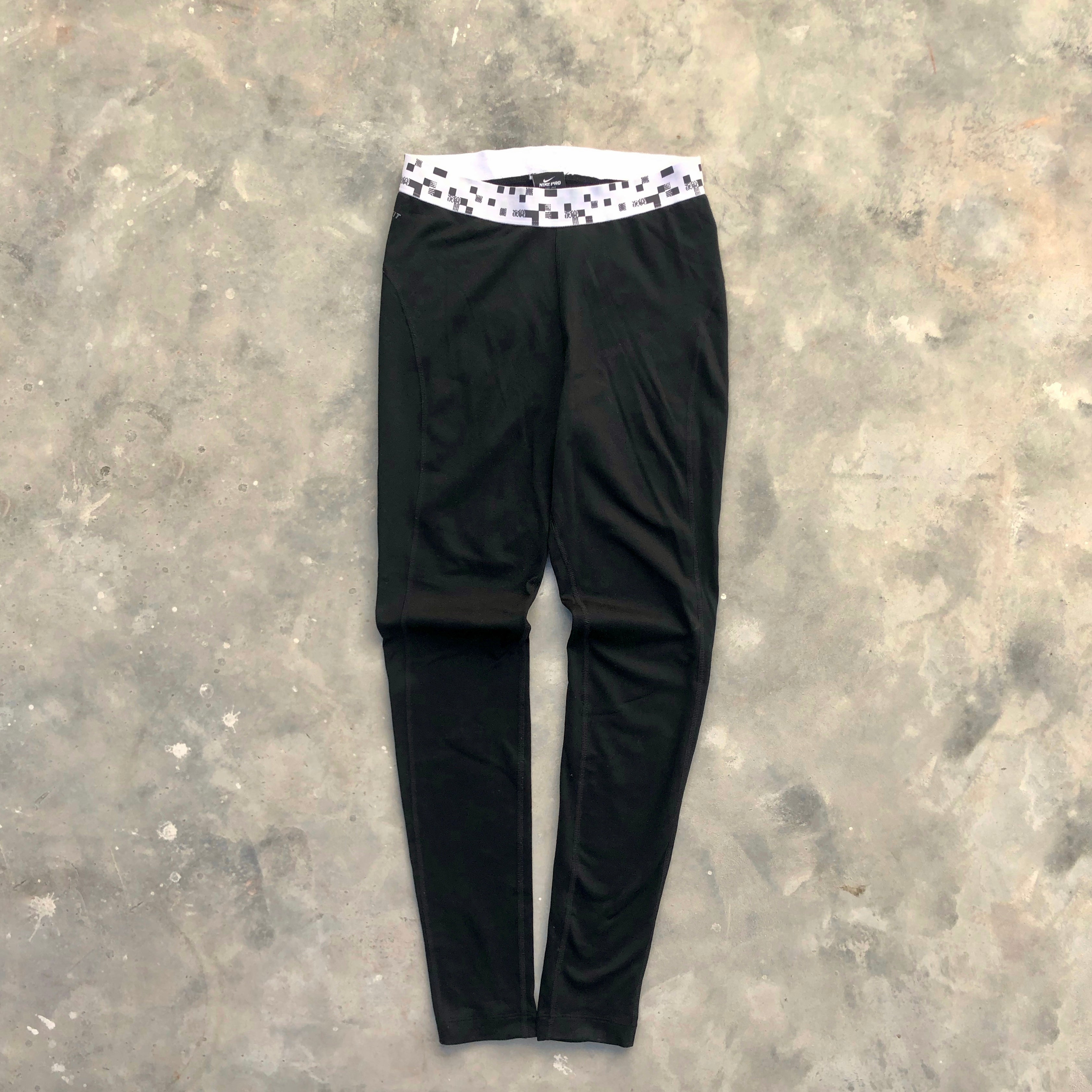 Nike Sportswear Classic High-Waisted Leggings – Women’s Small | Premium