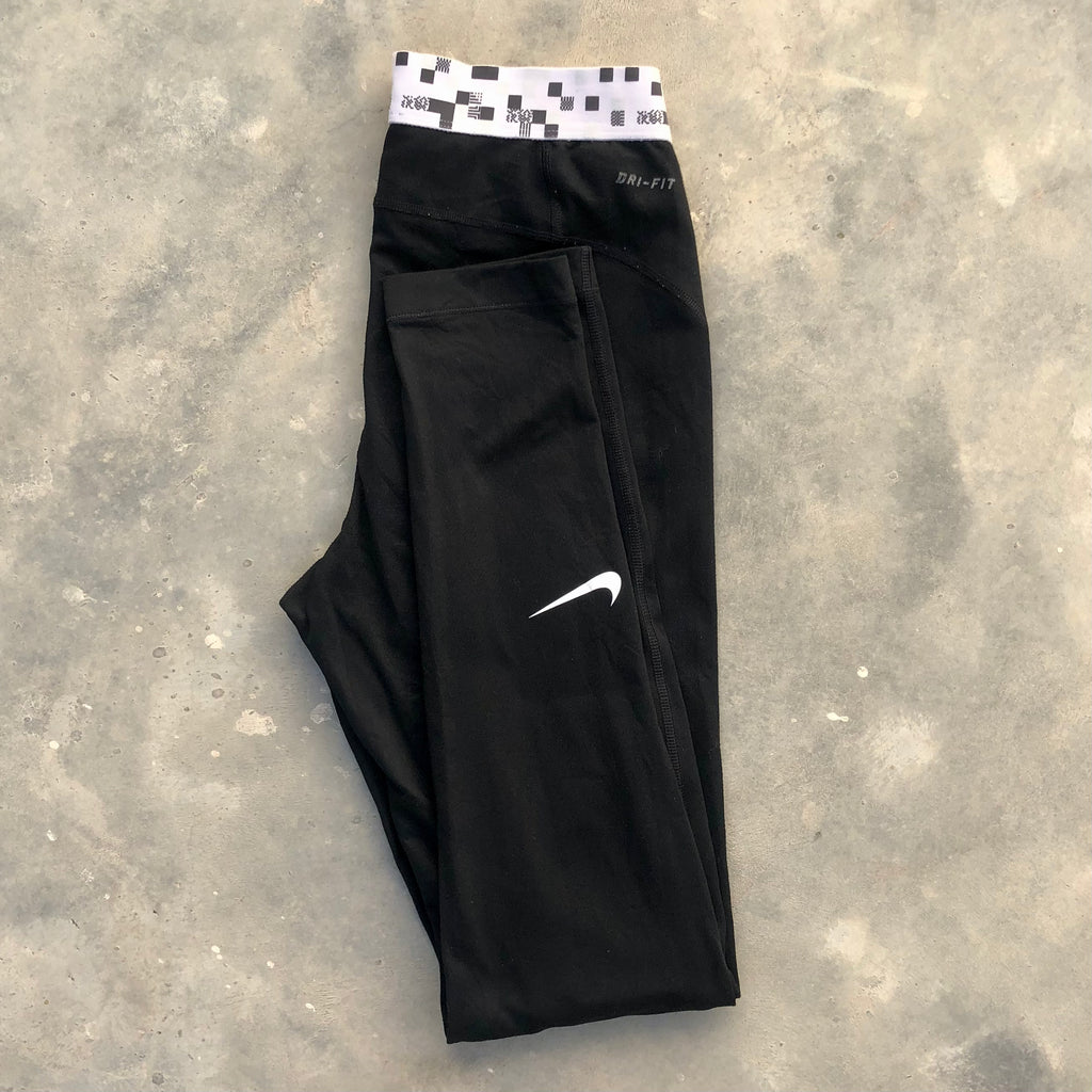 Nike Sportswear Classic High-Waisted Leggings – Women’s Small | Premium