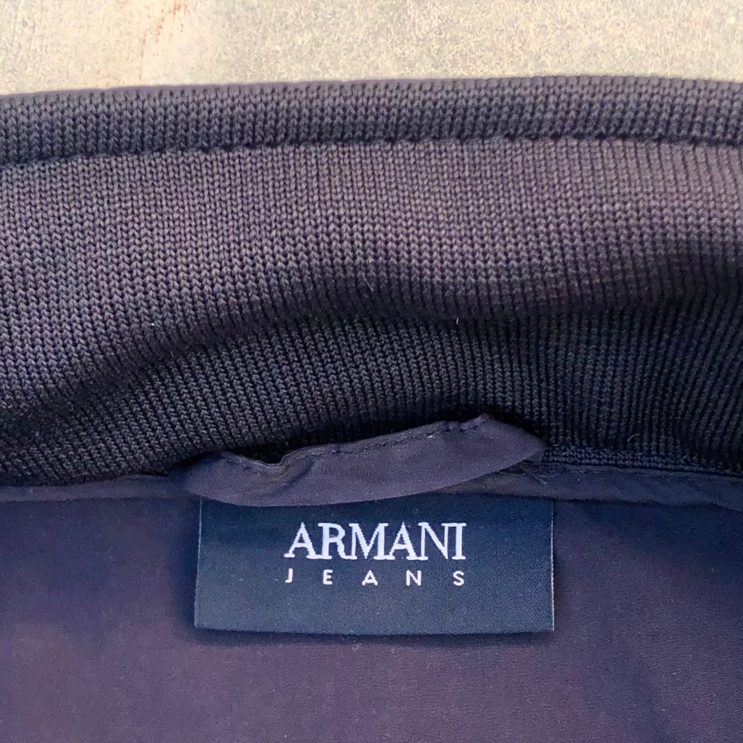 Armani Exchange Hooded Jacket – Men’s Medium | Logo Detail | Premium Condition