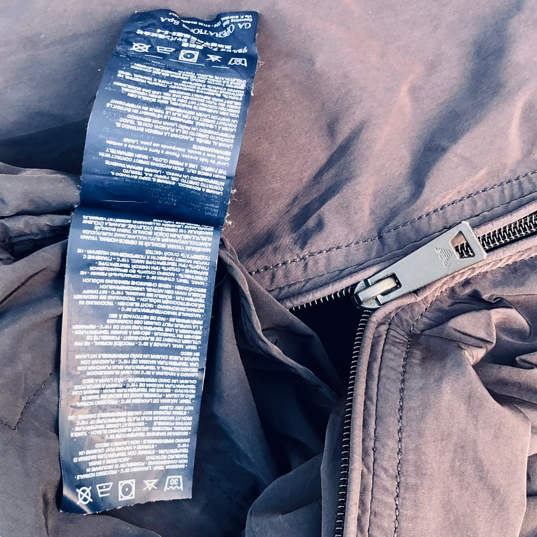 Armani Exchange Hooded Jacket – Men’s Medium | Logo Detail | Premium Condition