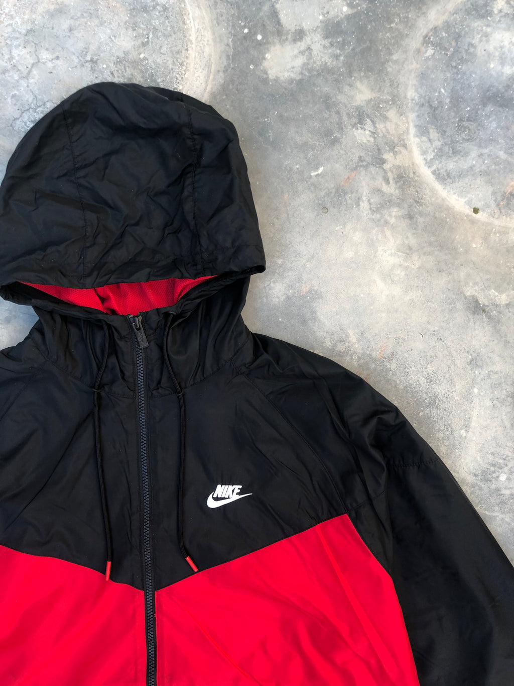 Nike Windrunner Men’s Jacket – Black | Size Large | Premium Condition