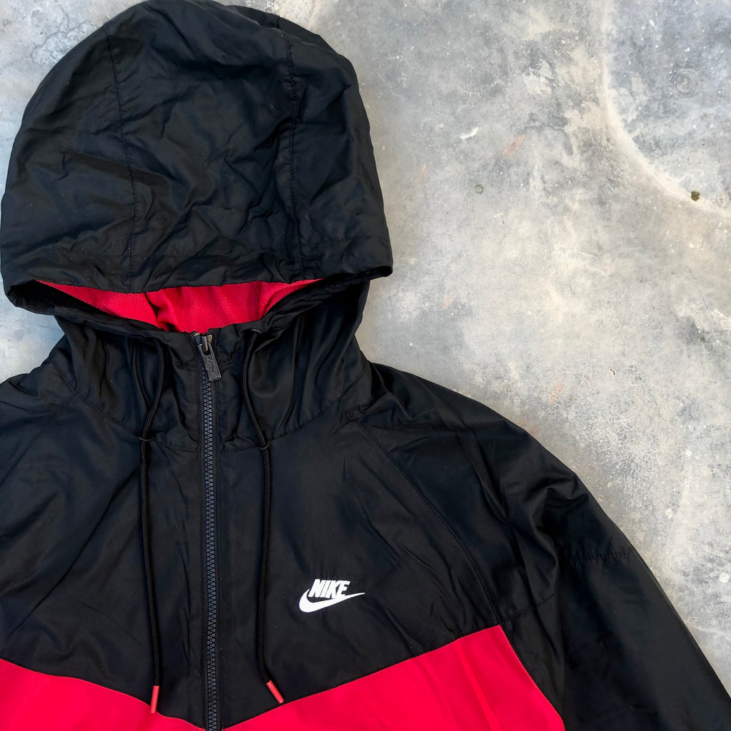 Nike Windrunner Men’s Jacket – Black | Size Large | Premium Condition