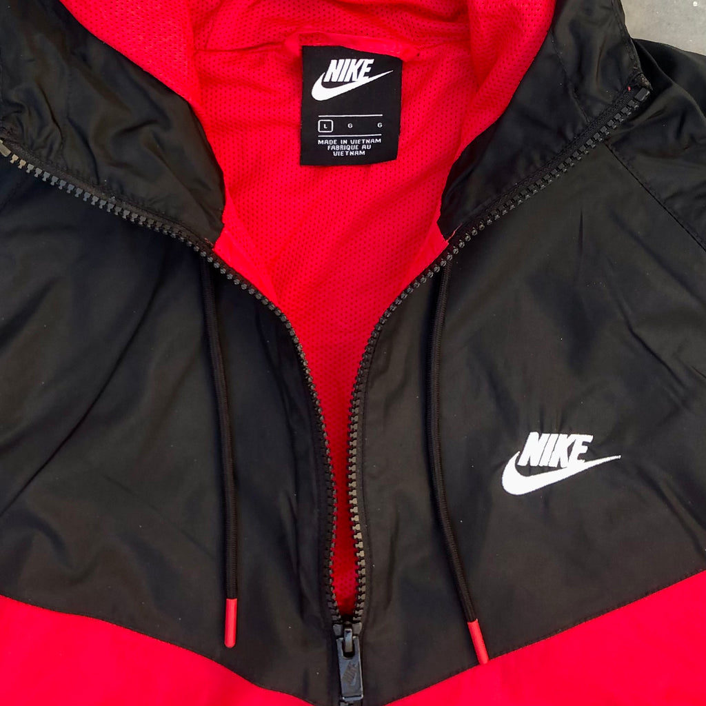 Nike Windrunner Men’s Jacket – Black | Size Large | Premium Condition