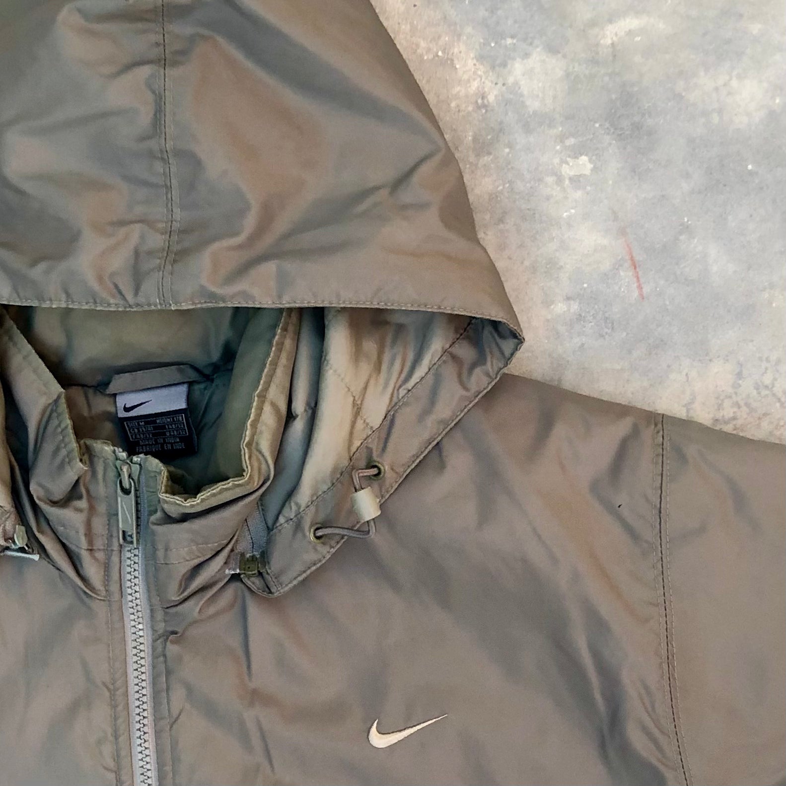 Nike 90s Big Swoosh Insulated Jacket – Men’s Medium (Vintage | Premium)