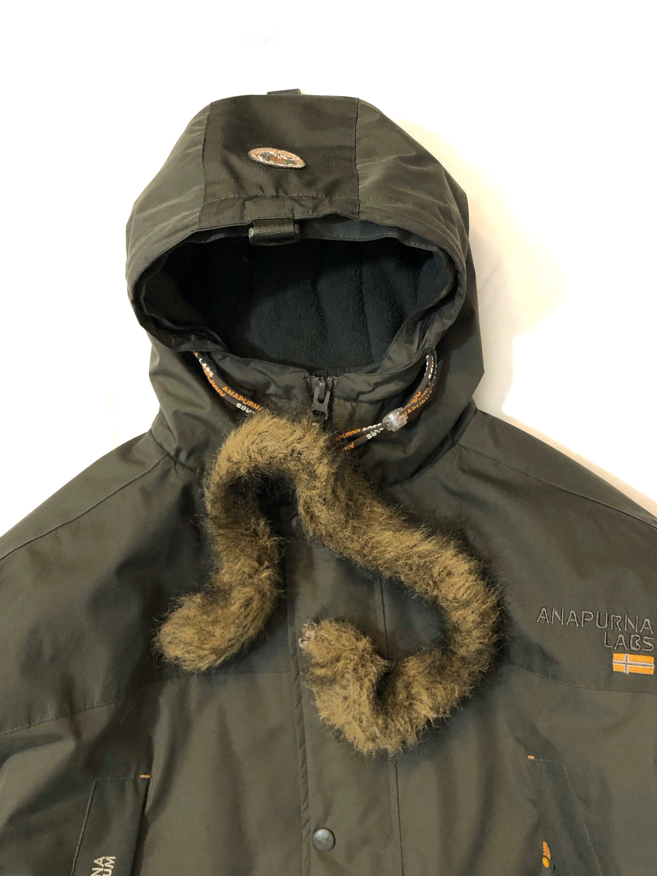 Annapurna Waterproof Windproof Breathable Mountain Jacket - Premium condition