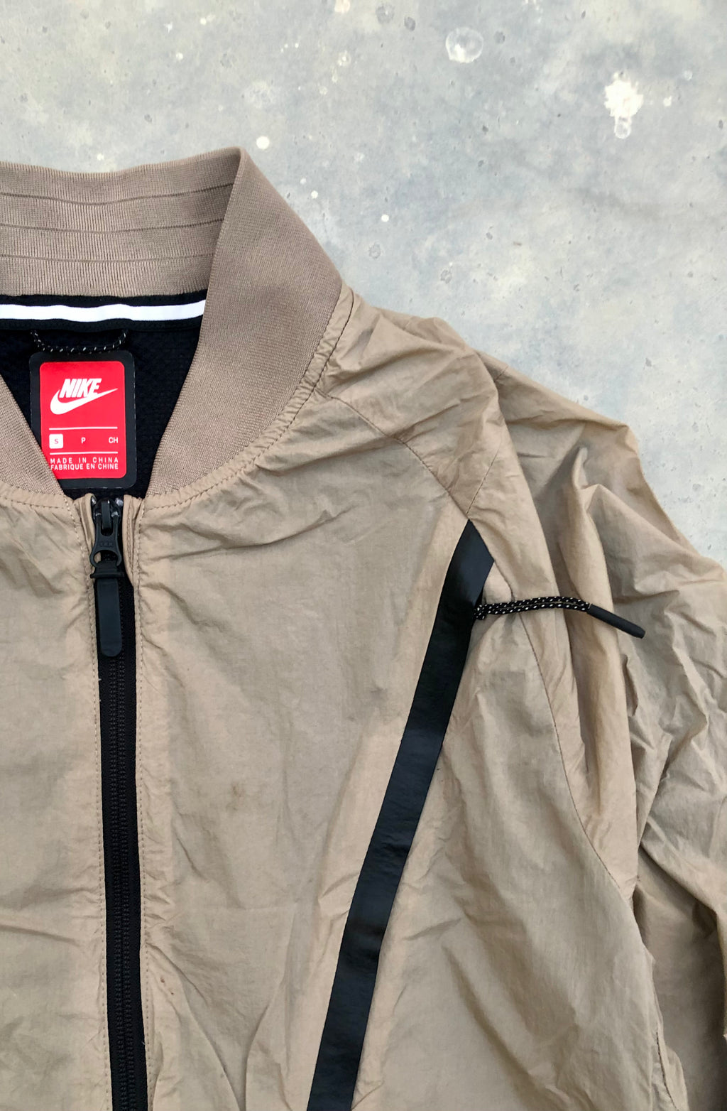 Nike Tech Hypermesh Varsity Jacket – Beige