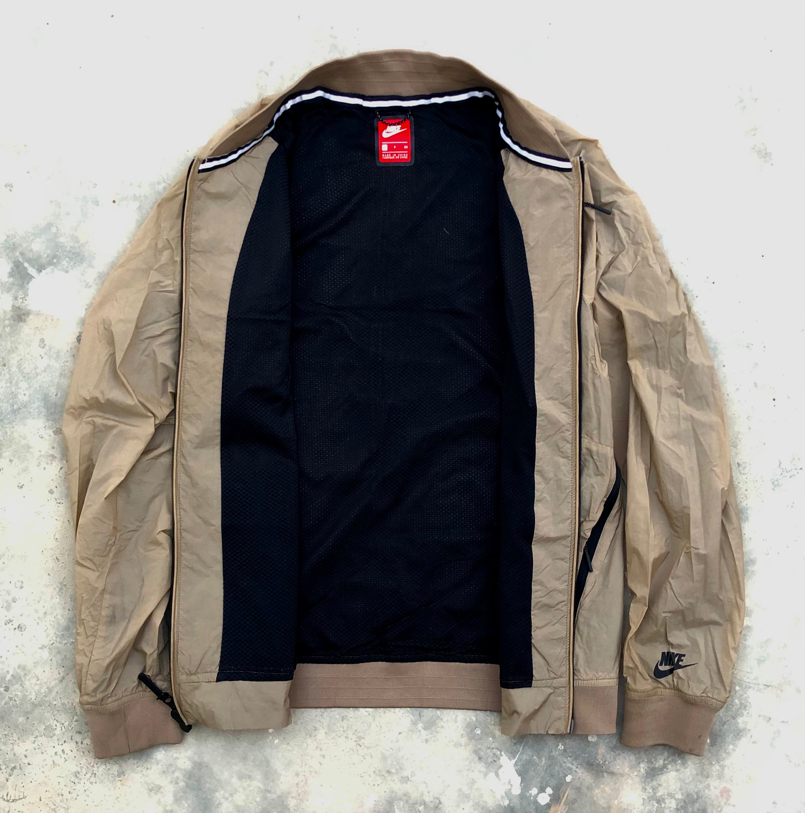 Nike Tech Hypermesh Varsity Jacket – Beige