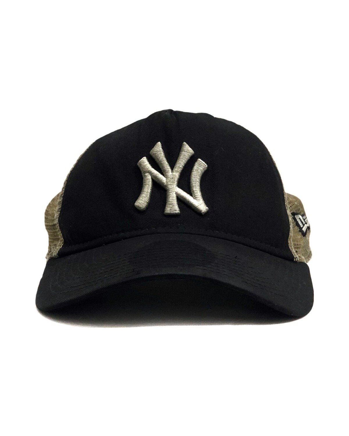 ’47 Brand MVP Back Switch New York Yankees Cap - Trucker Style ’47 Brand MVP Back Switch New York Yankees Cap - Trucker Style – size One Size