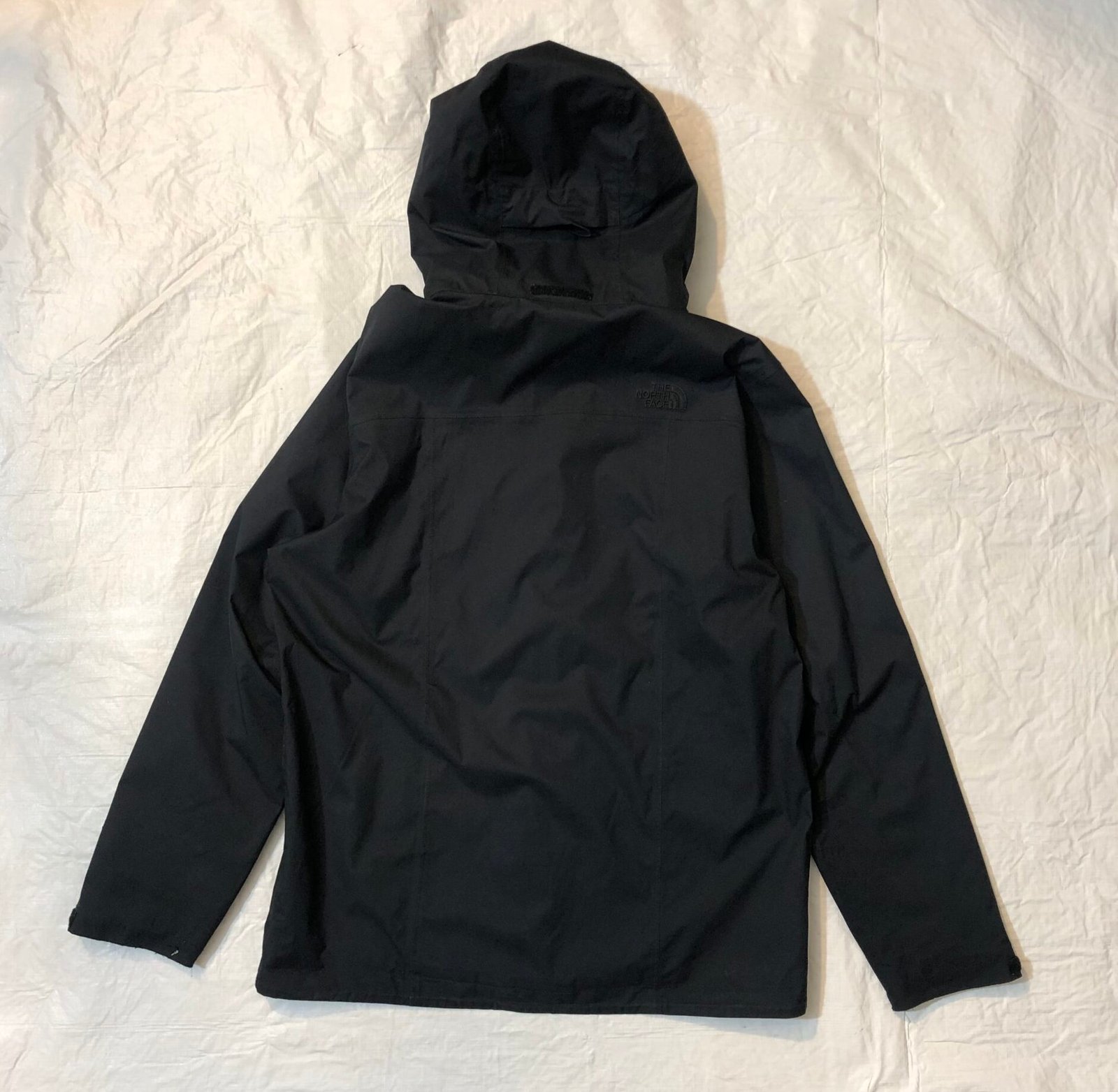 The North Face Windbreaker – Men’s Large 3060 The North Face Windbreaker – Men’s Large 3060