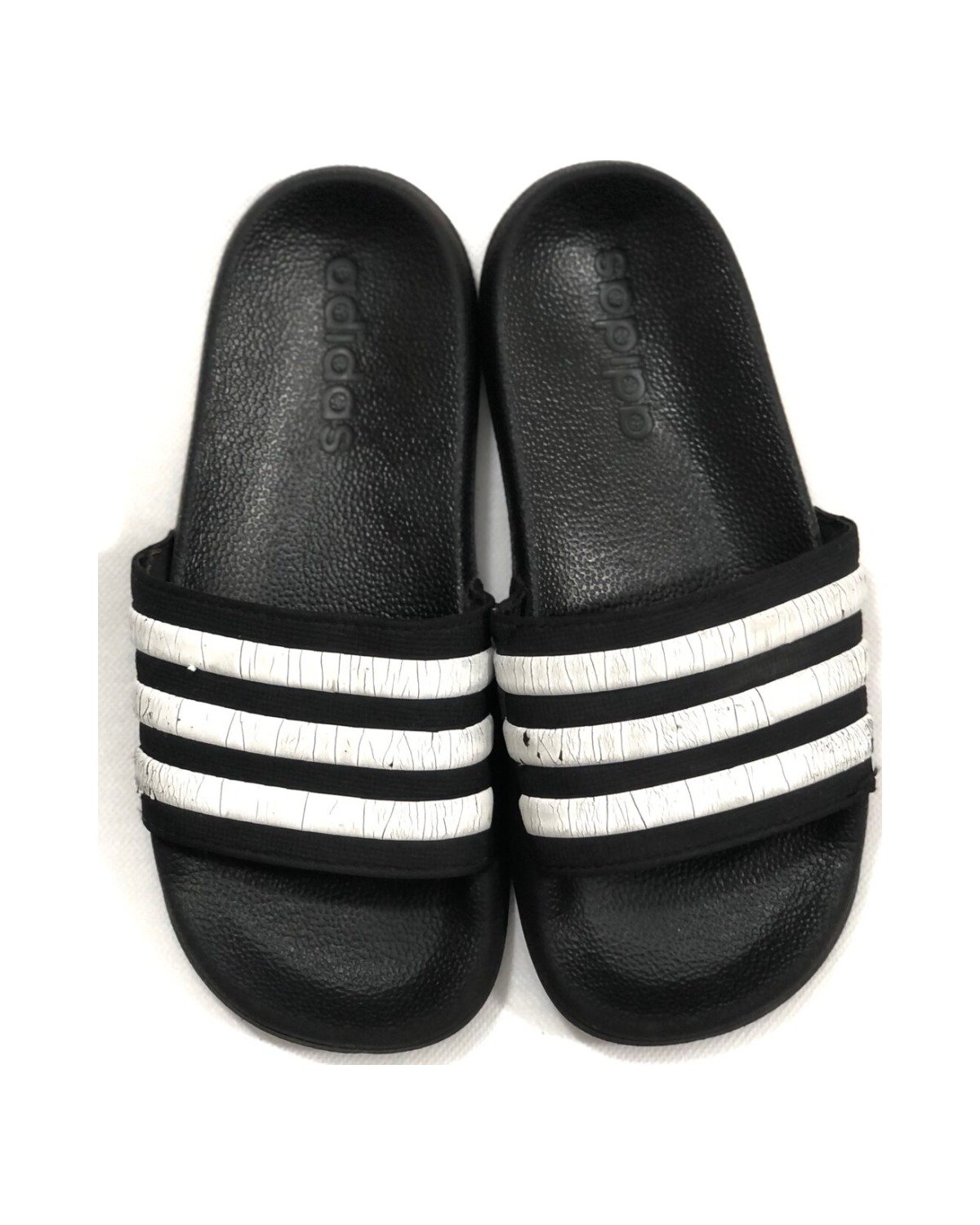adidas Adilette Shower Slides – Black/White – EU 33 adidas Adilette Shower Slides – Black/White – EU 33