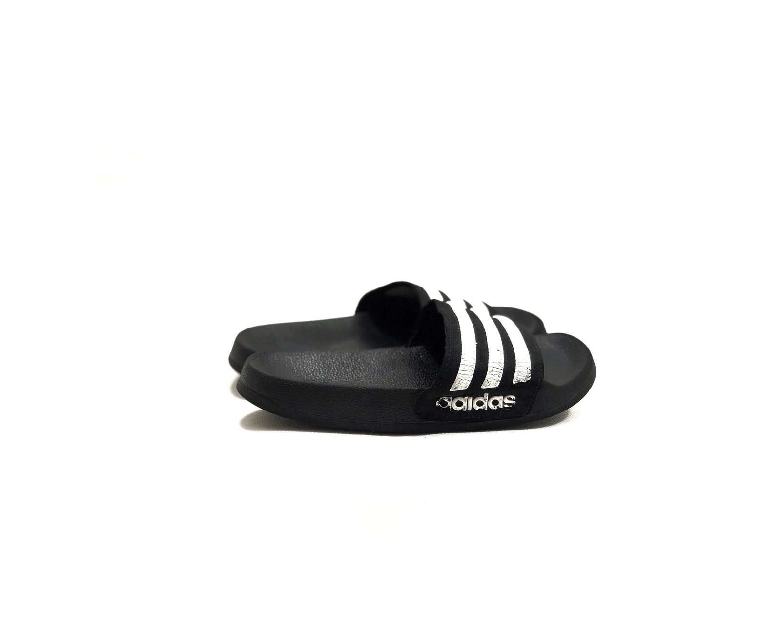 adidas Adilette Shower Slides – Black/White – EU 33 – photo 4 adidas Adilette Shower Slides – Black/White – EU 33 — photo 4