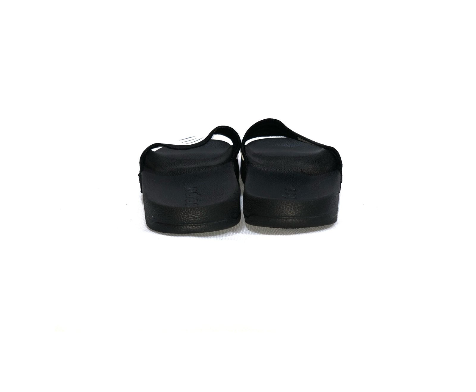 adidas Adilette Shower Slides – Black/White – EU 34 – photo 3 adidas Adilette Shower Slides – Black/White – EU 34 — photo 3