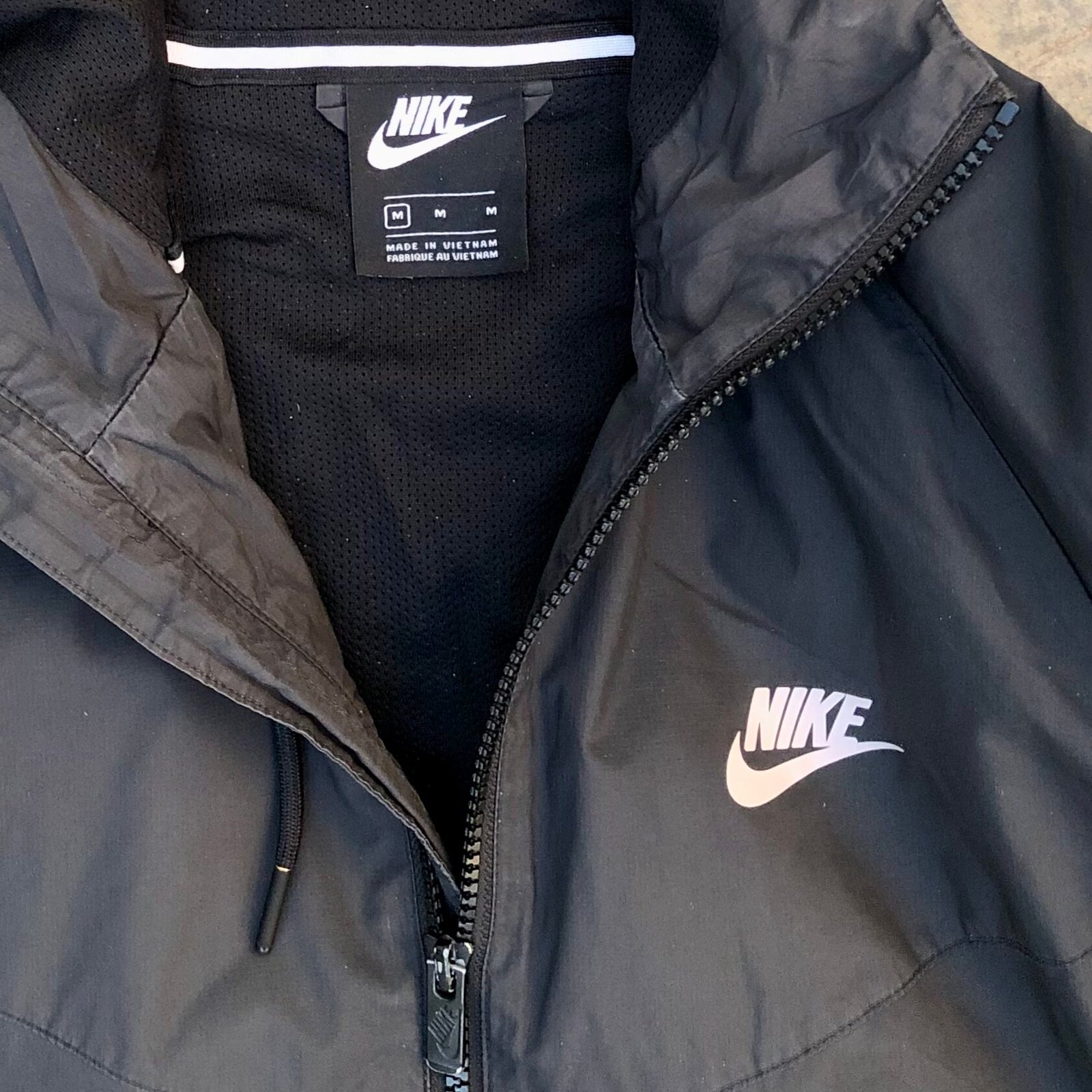 Nike Sportswear Windrunner Hooded Jacket Black – photo 2 Nike Sportswear Windrunner Hooded Jacket Black, men’s medium — photo 2