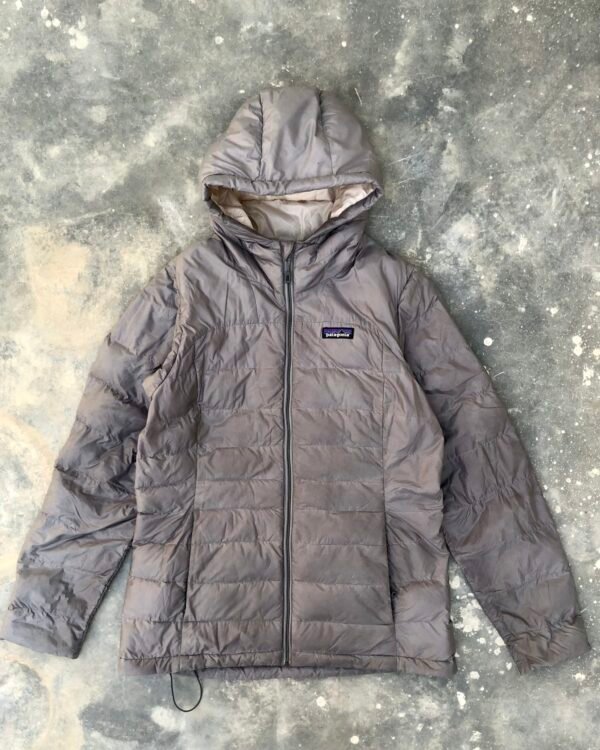Patagonia Macro Puff Hoody Forge Grey, women’s medium — photo 1