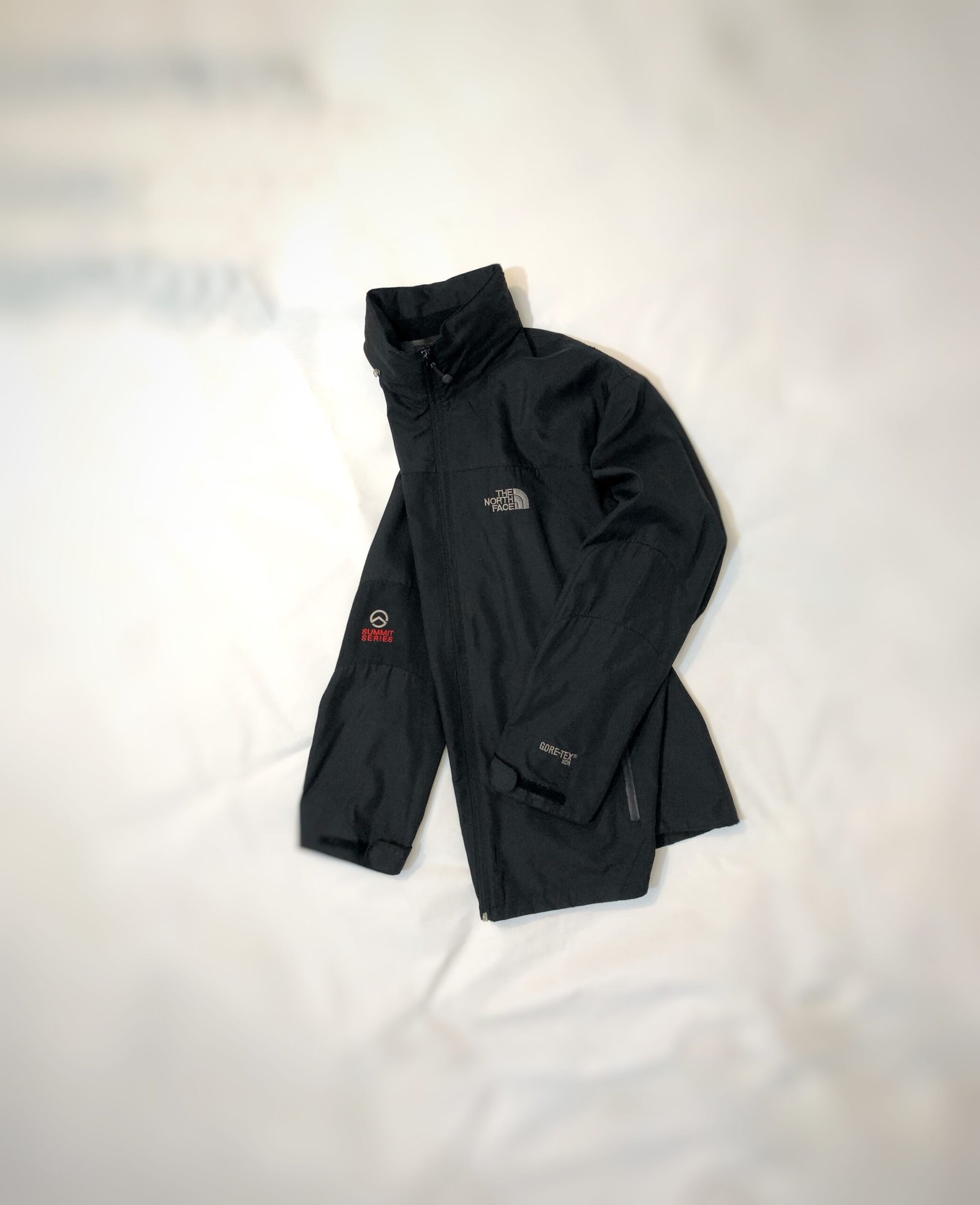 The North Face Summit Series Windbreaker – photo 2 The North Face Summit Series Windbreaker, men’s large — photo 2