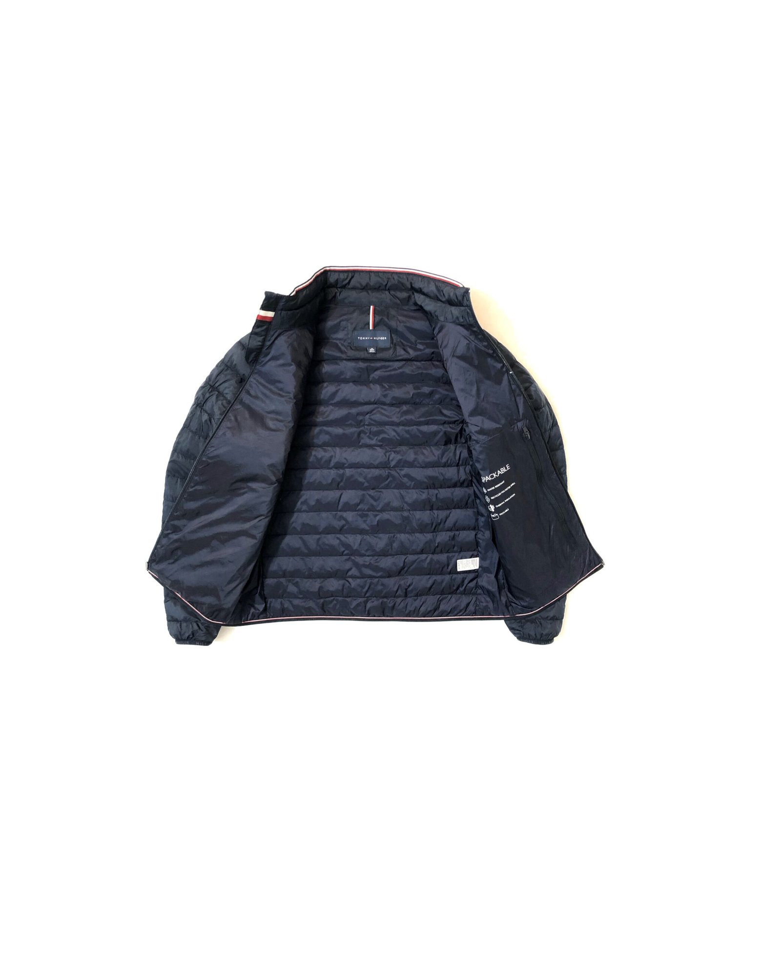 Tommy Hilfiger Lightweight Packable Jacket – Men’s US Small – photo 8 Tommy Hilfiger Lightweight Packable Jacket – Men’s US Small — photo 8