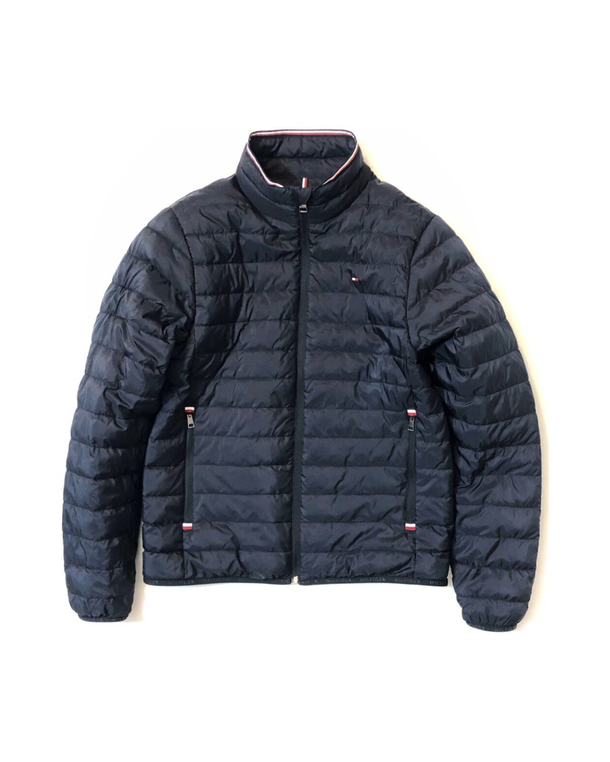 Tommy Hilfiger Lightweight Packable Jacket – Men’s US Small Tommy Hilfiger Lightweight Packable Jacket – Men’s US Small
