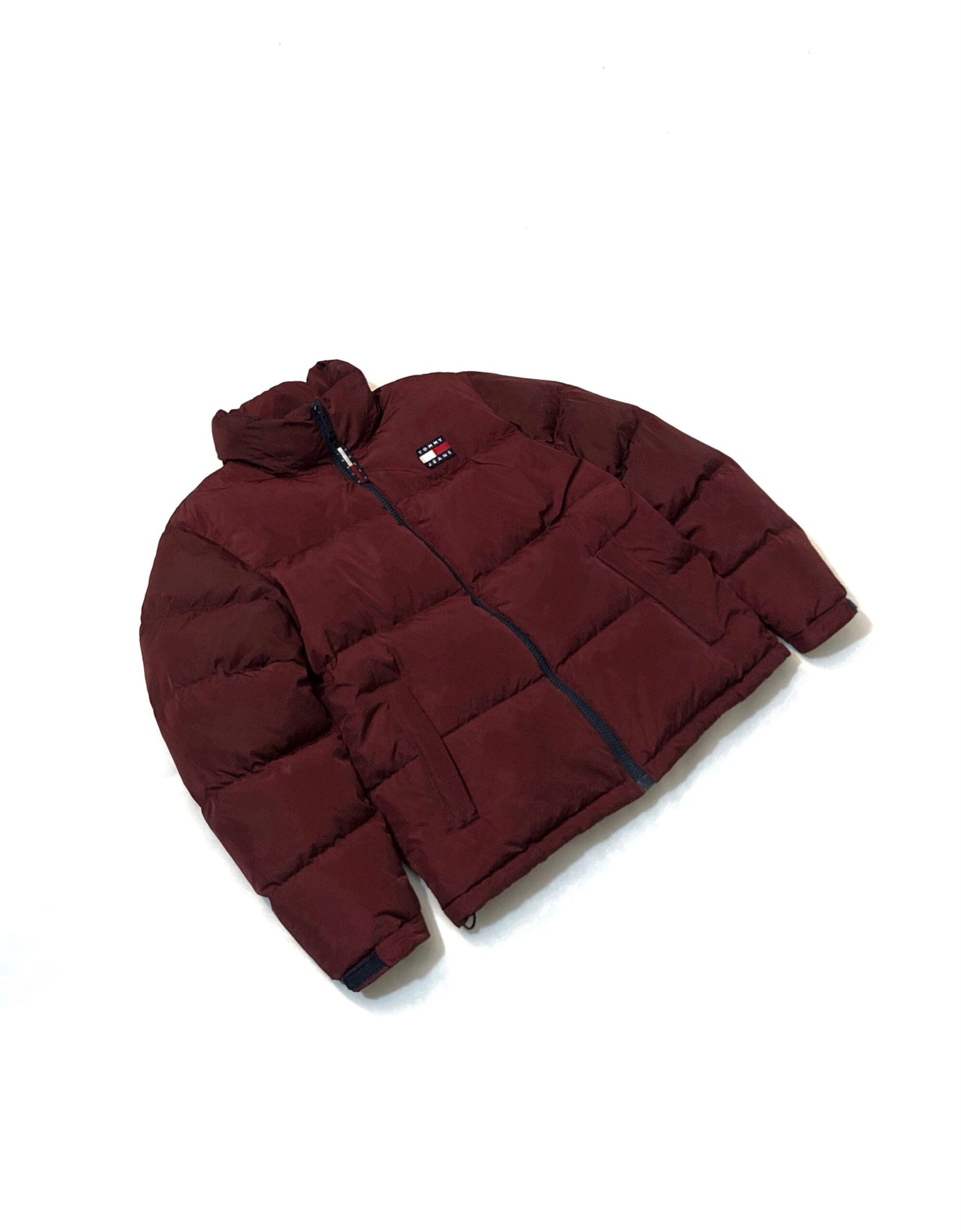 Tommy Jeans Alaska Puffer Jacket Burgundy – photo 2 Tommy Jeans Alaska Puffer Jacket Burgundy, men’s medium — photo 2