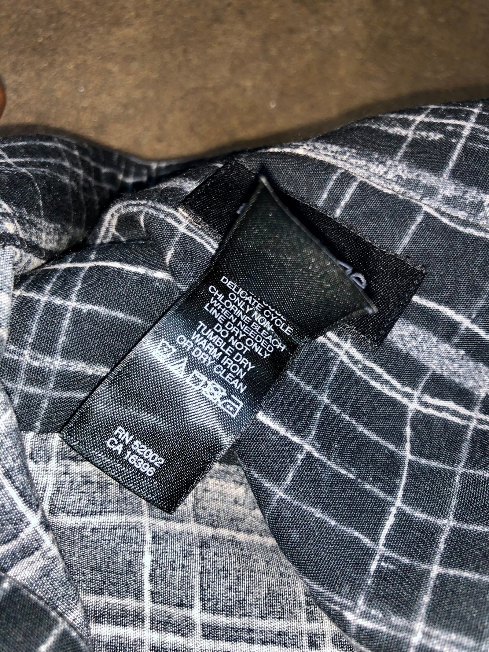 Claiborne Black & White Abstract Grid Rayon Shirt – photo 10 Claiborne Black & White Abstract Grid Rayon Shirt — photo 10