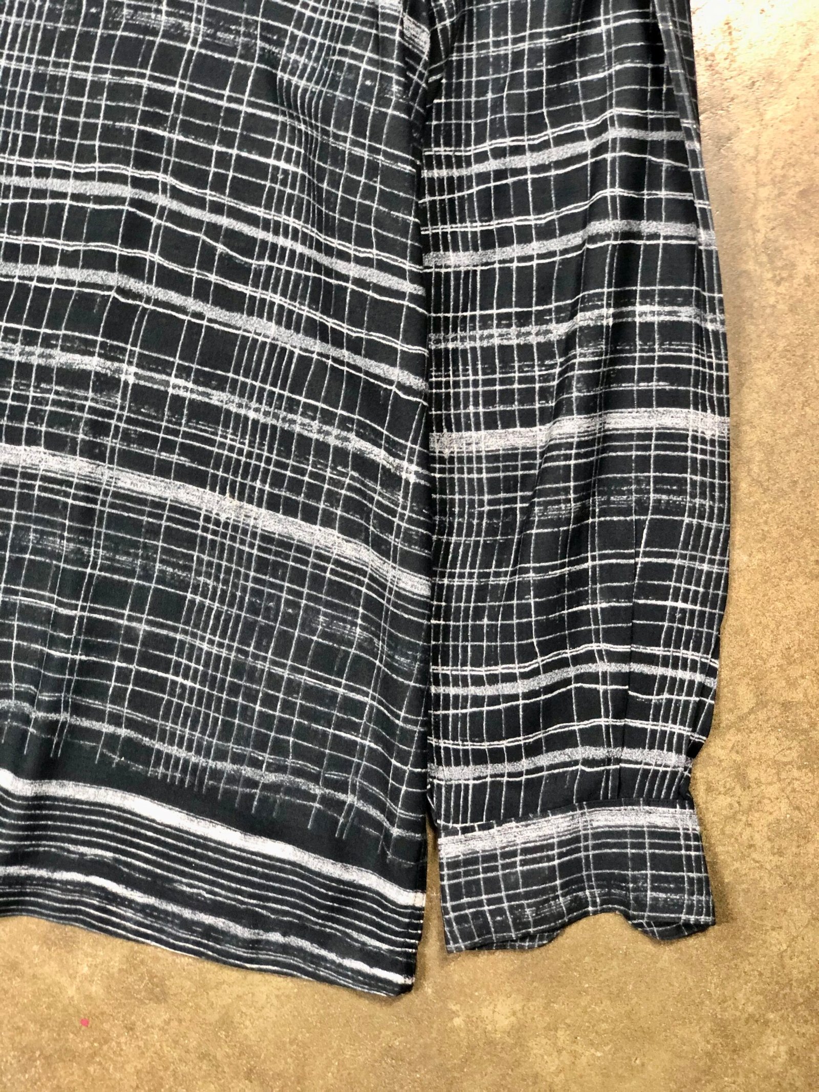 Claiborne Black & White Abstract Grid Rayon Shirt – photo 9 Claiborne Black & White Abstract Grid Rayon Shirt — photo 9
