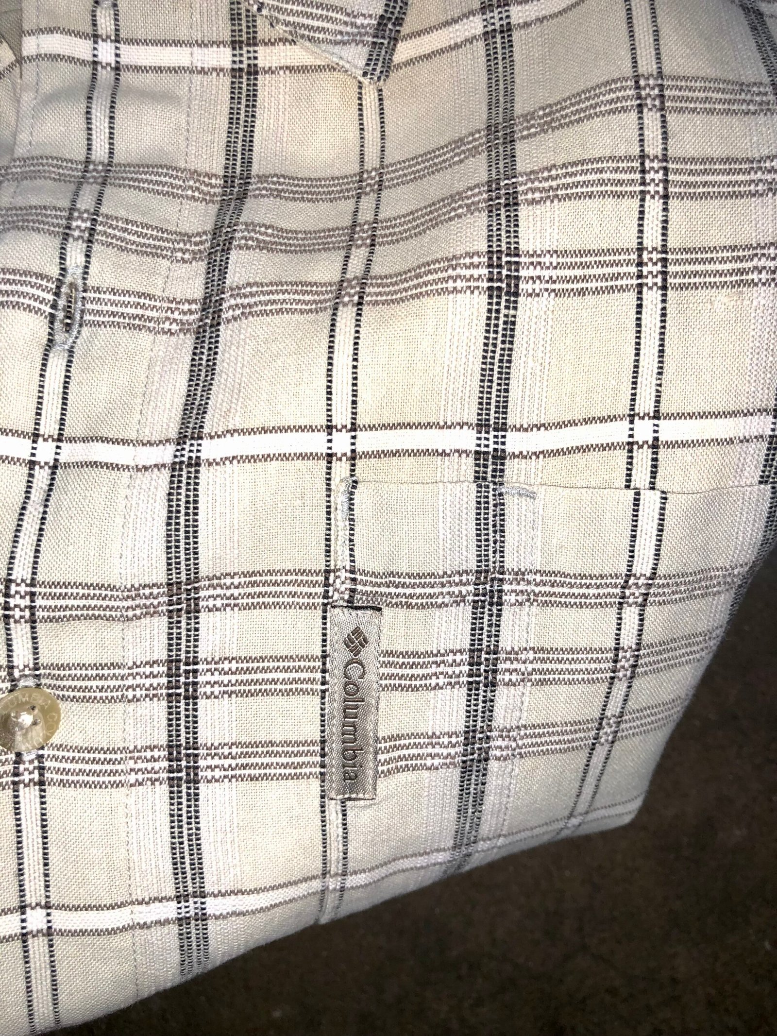 Columbia Sportswear Cream & Tan Plaid 100% Cotton Casual Shirt – photo 2 Columbia Sportswear Cream & Tan Plaid 100% Cotton Casual Shirt — photo 2