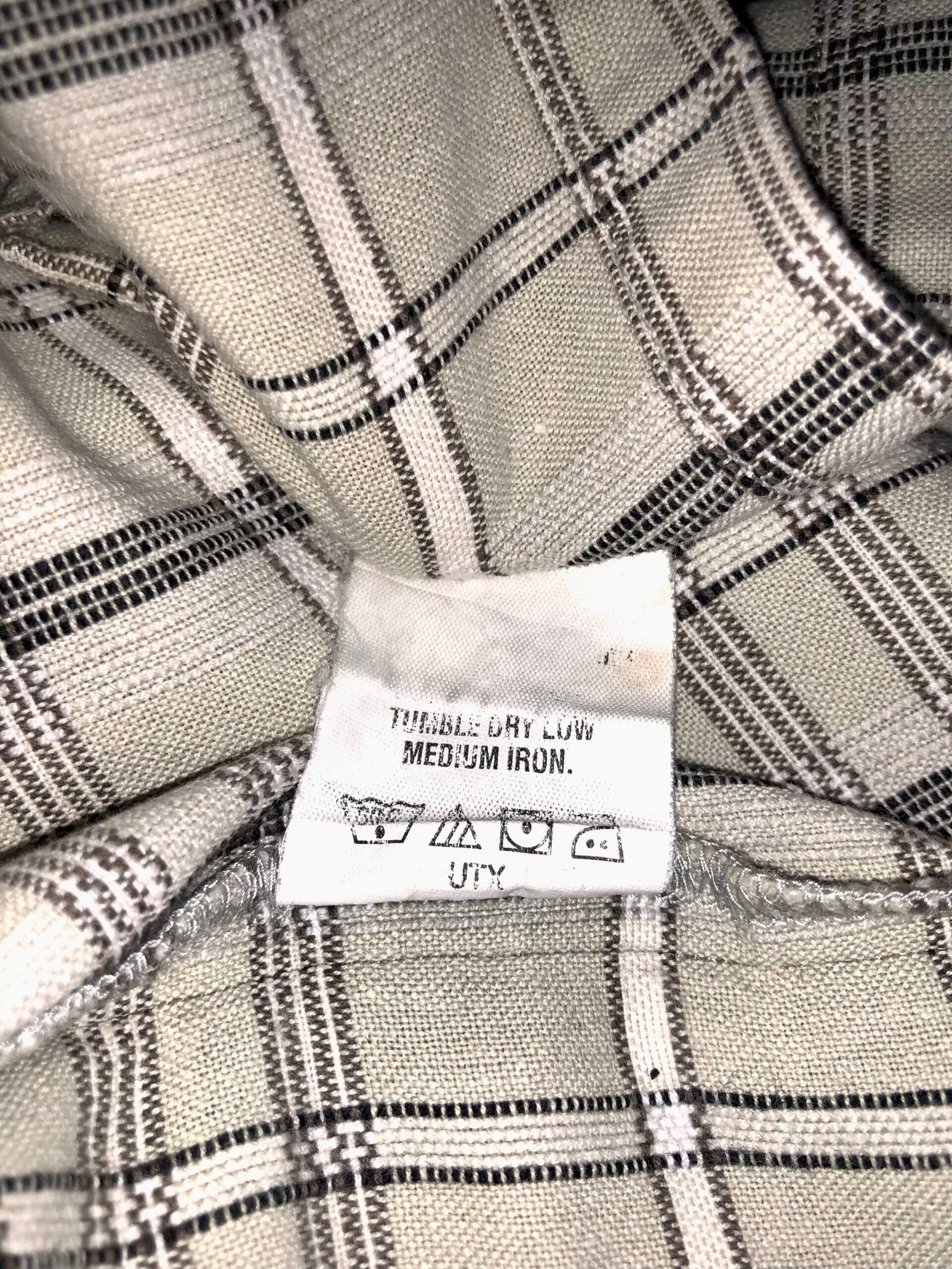 Columbia Sportswear Cream & Tan Plaid 100% Cotton Casual Shirt – photo 3 Columbia Sportswear Cream & Tan Plaid 100% Cotton Casual Shirt — photo 3