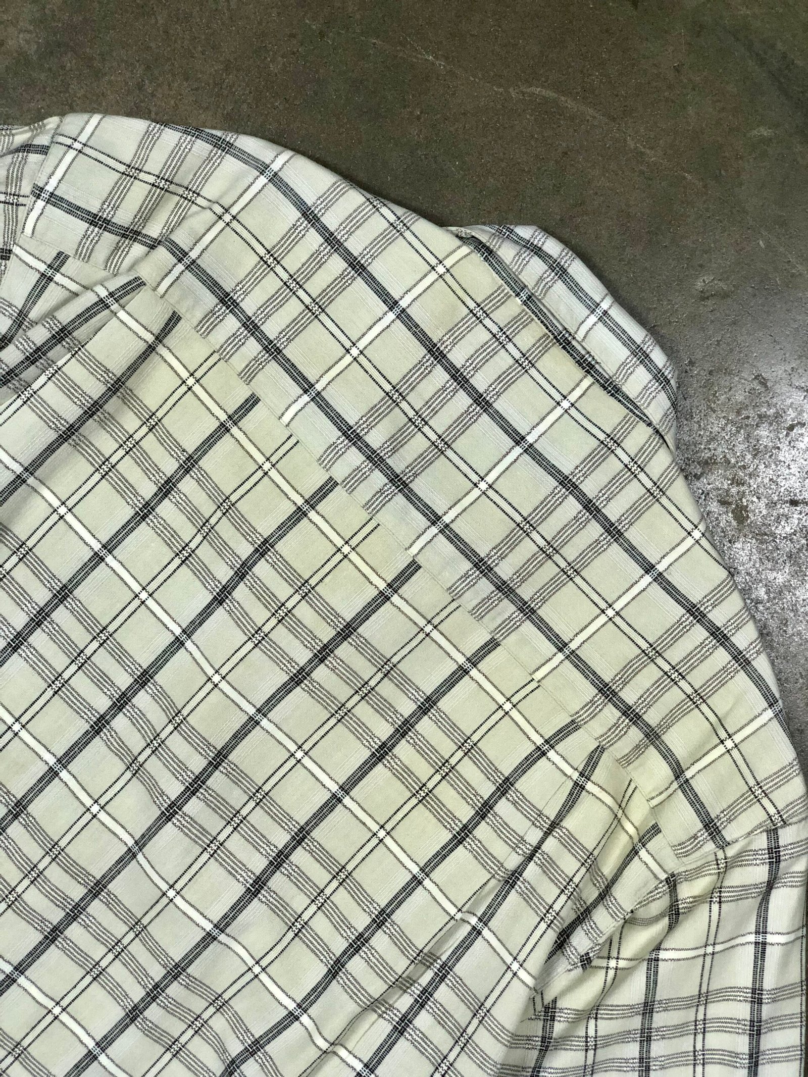 Columbia Sportswear Cream & Tan Plaid 100% Cotton Casual Shirt – photo 7 Columbia Sportswear Cream & Tan Plaid 100% Cotton Casual Shirt — photo 7